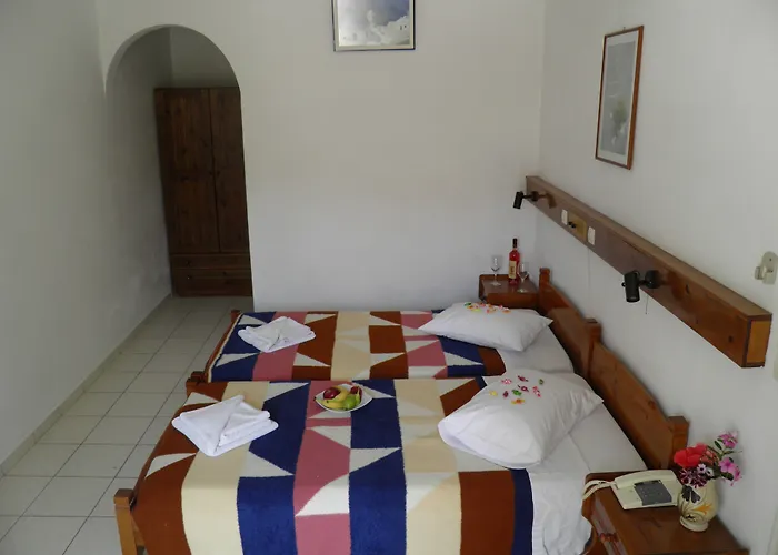 Levante 2* Kamari (Santorini)