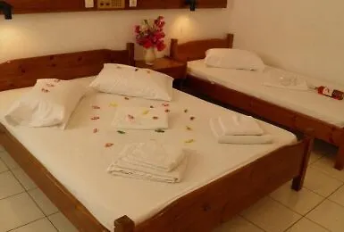 Levante Kamari (Santorini)