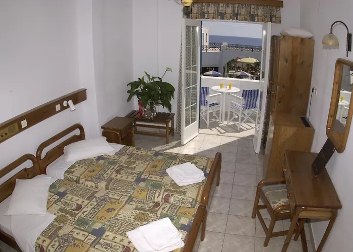 Levante Otel Kamári